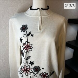 Vintage Cream Floral Half-Zip Sweater with Embroidery